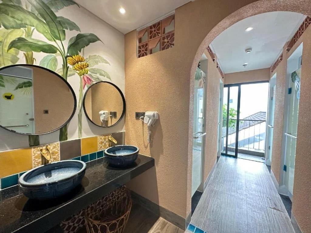 Seahorse Tropical Apartment Дананг Экстерьер фото